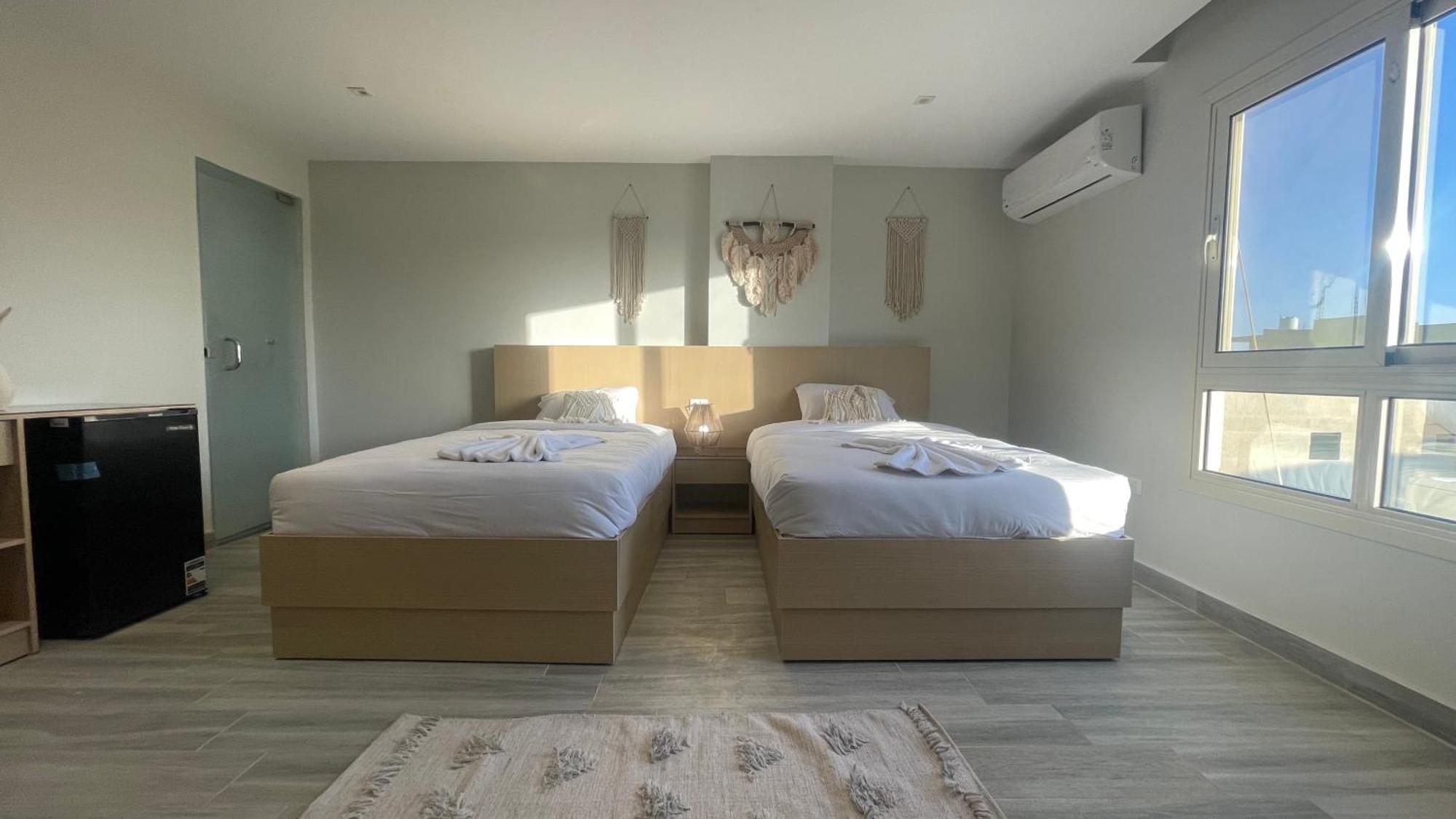 Diyar Pyramids Inn Kafrat al Jabal Exterior photo