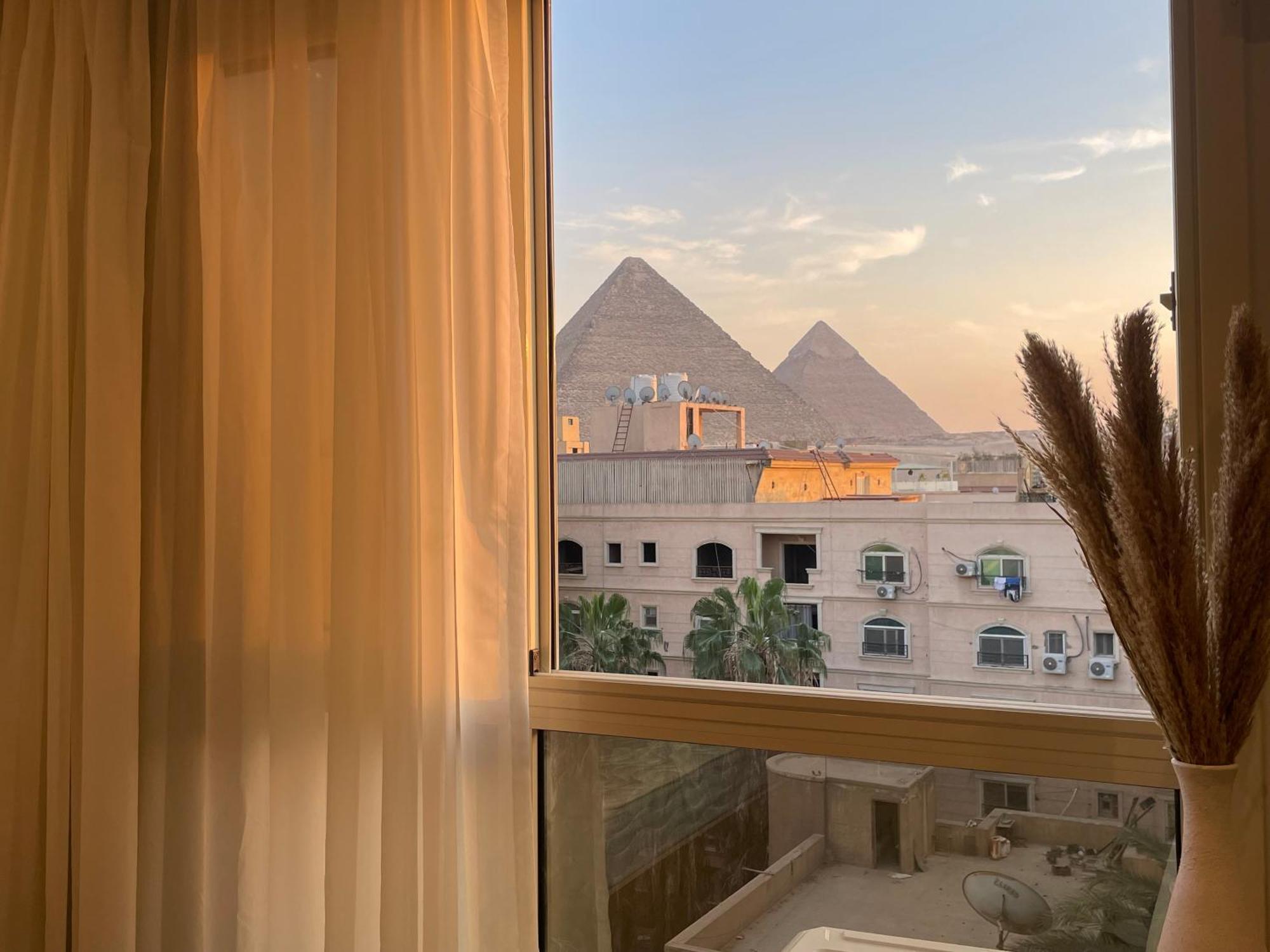 Diyar Pyramids Inn Kafrat al Jabal Exterior photo